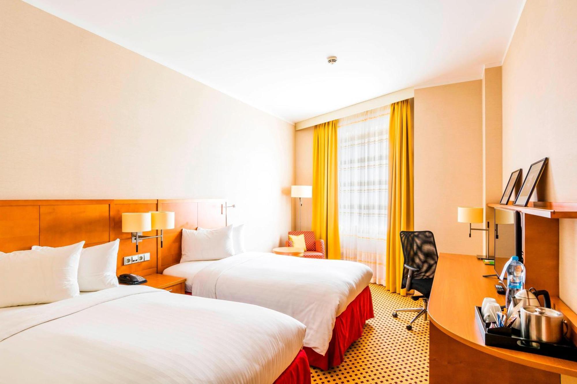 Courtyard By Marriott Pilsen Hotel Eksteriør billede