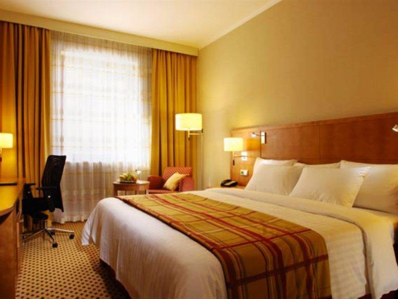 Courtyard By Marriott Pilsen Hotel Eksteriør billede